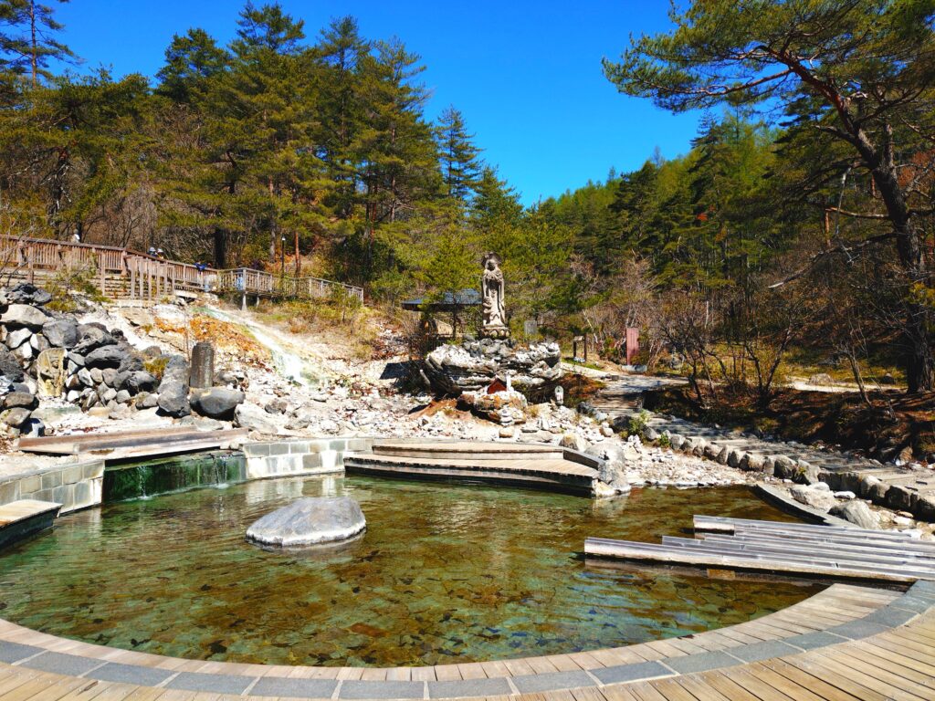 草津穴守稲荷神社と西の河原公園【群馬県】 20260505 092037088 1024x768 - 草津穴守稲荷神社と西の河原公園【群馬県】