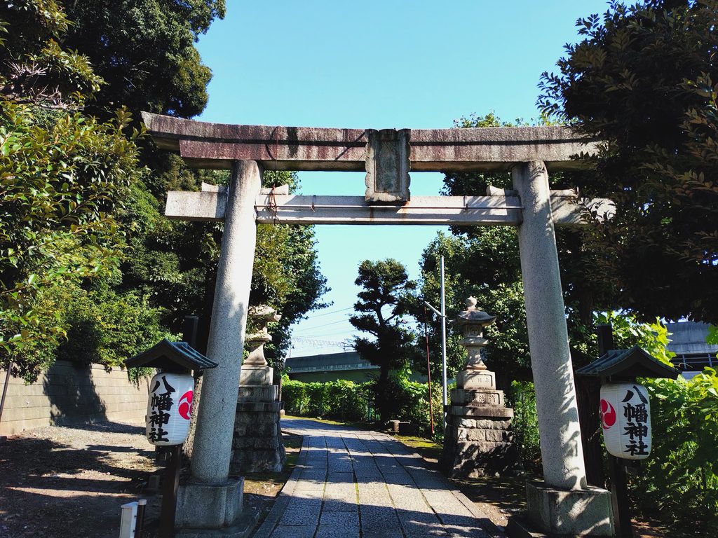 東京都北区 赤羽八幡神社の表参道の鳥居
