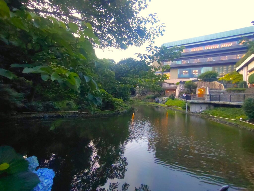 DSC 0388 1024x768 - ホテル椿山荘の庭園と蛍【東京都】
