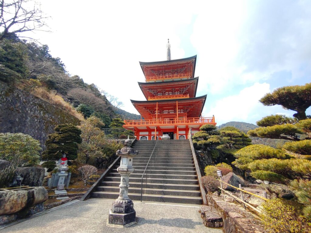 seigantoji and nachiwaterfall jp3 1024x768 - Seigantoji Temple Three-storied Pagoda and Nachi Waterfall [Wakayama]