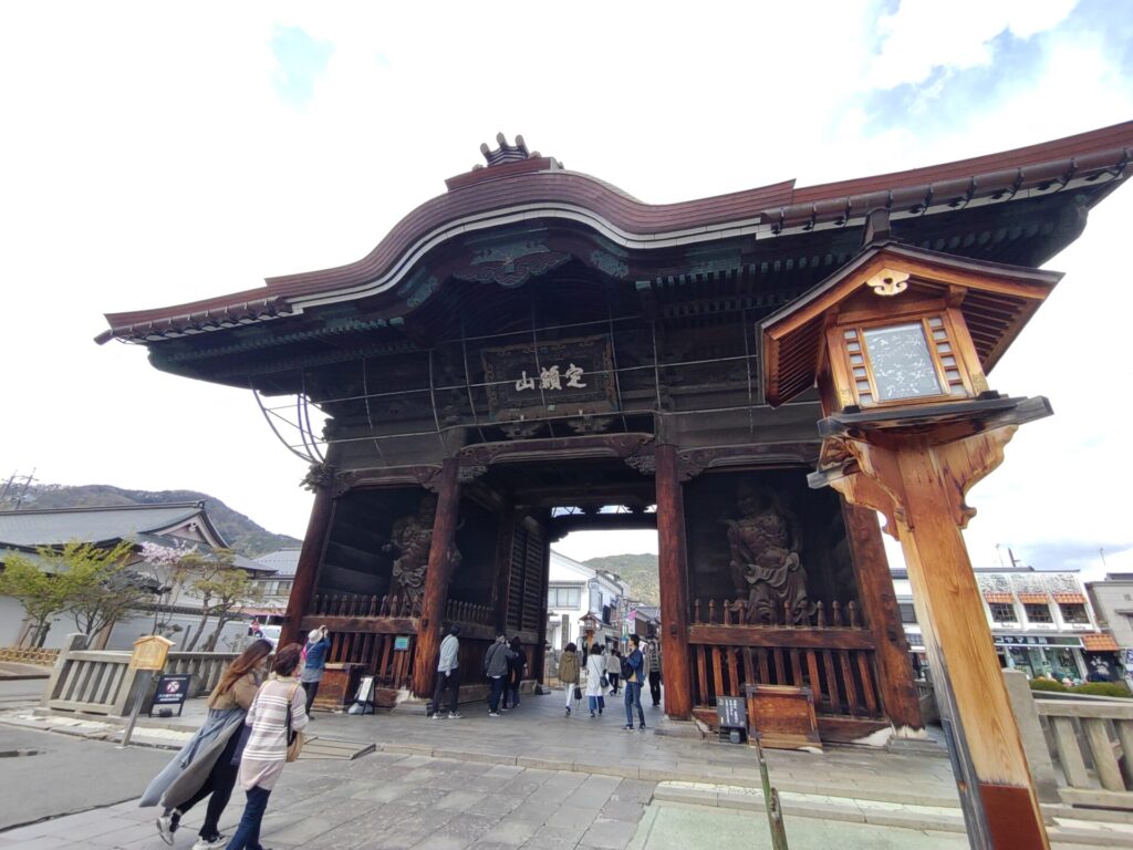 zenkoji4 1024x768 - Kaminokusan Zenkoji Temple [Nagano]